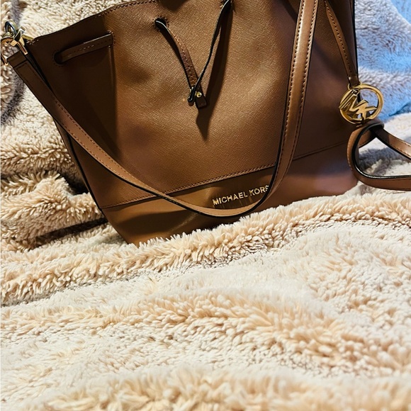 Michael Kors Handbags - Michael Kors Tan Leather Shoulder Bag